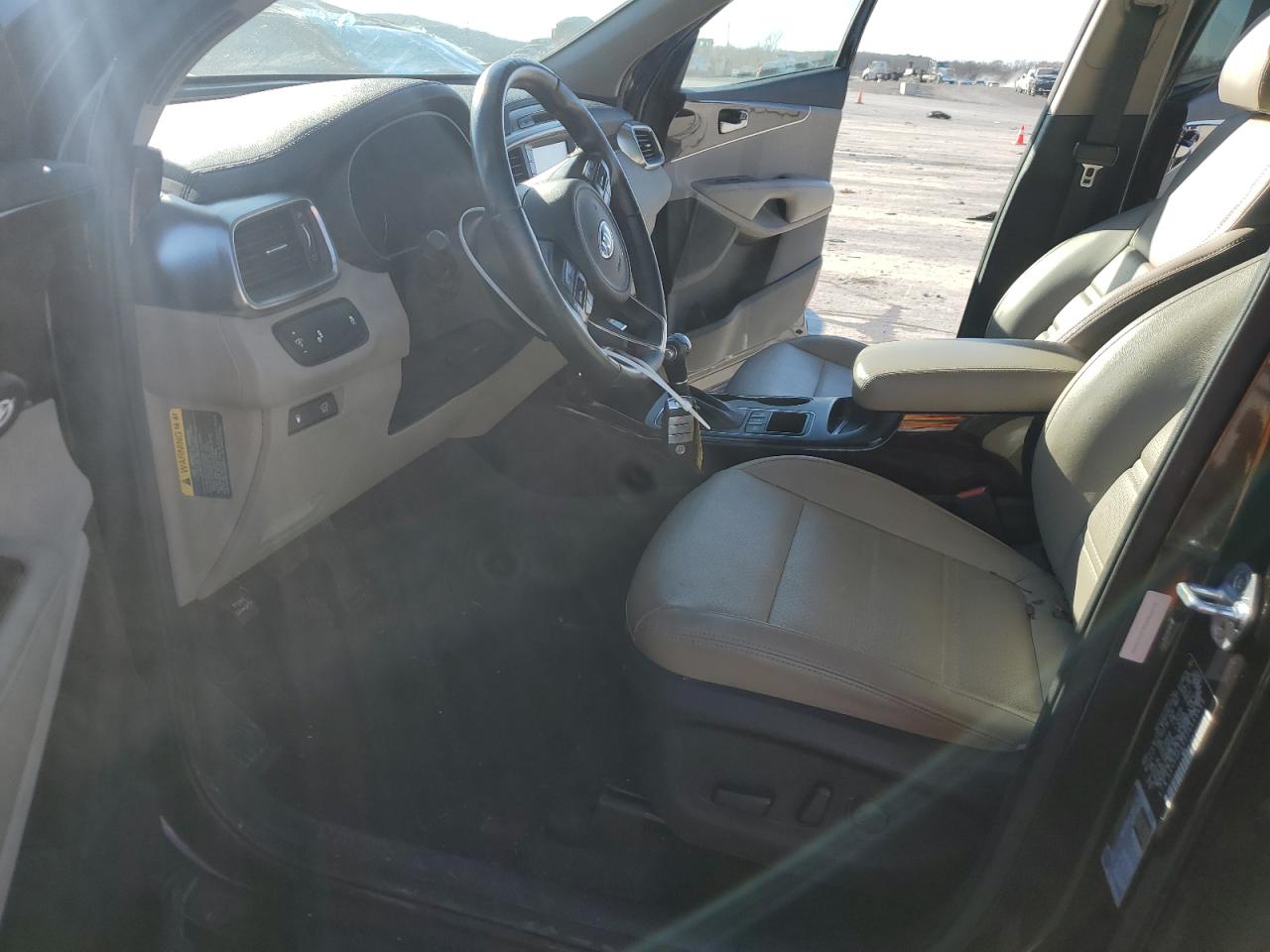 2018 KIA Sorento VIN 5XYPHDA52JG353666 Copart auction photo, undercarriage damage thumbnail 7