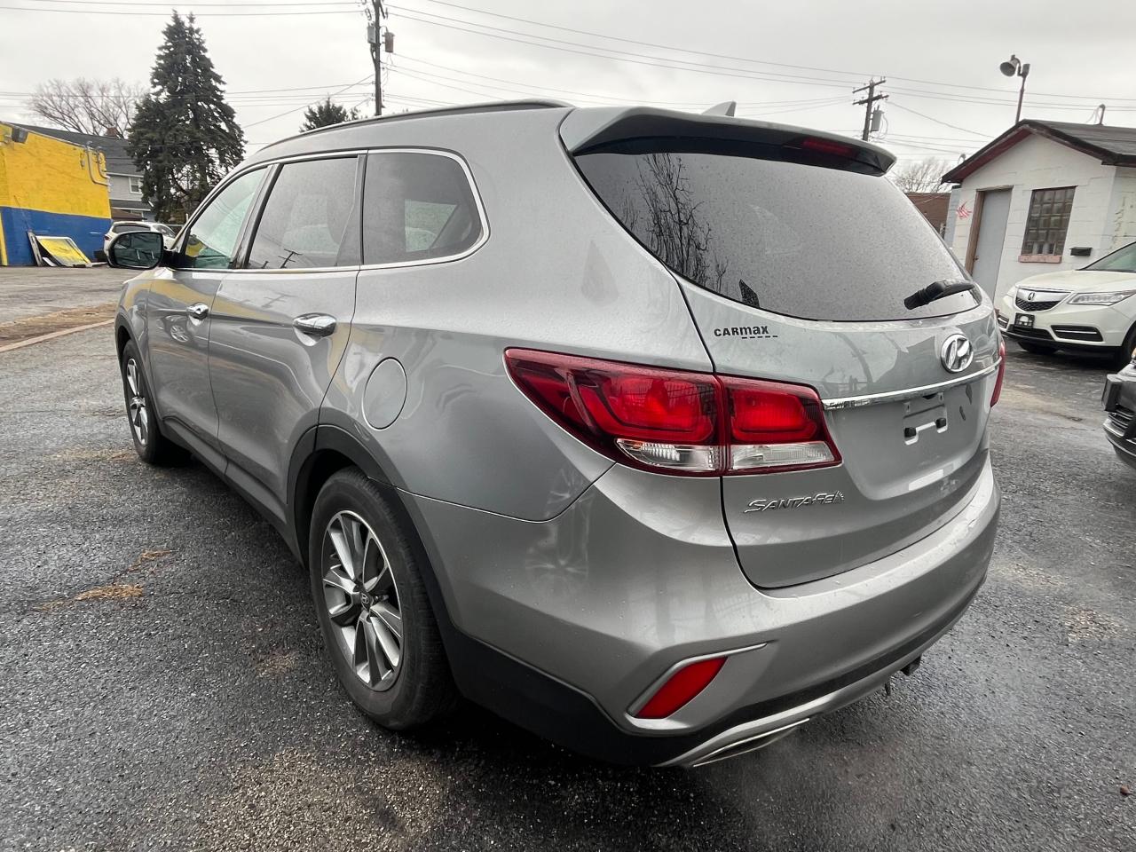 2018 Hyundai Santa Fe VIN KM8SM4HF6JU272149 Copart auction photo, normal wear / minor dent/scratches damage thumbnail 3