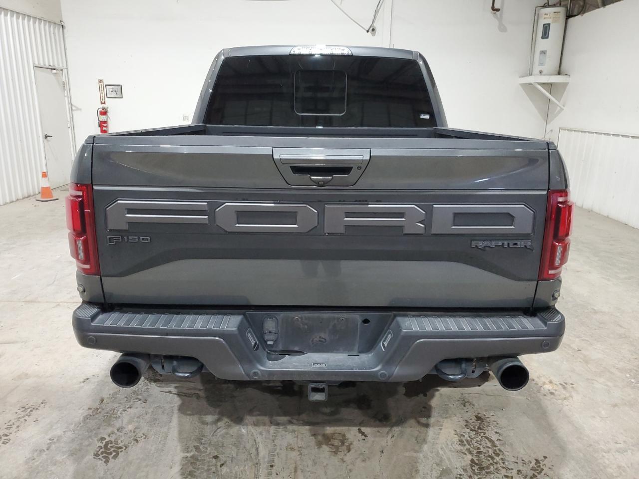 2019 Ford F-150 VIN 1FTFW1RG1KFC89159 Copart auction photo, vandalism / minor dent/scratches damage thumbnail 6