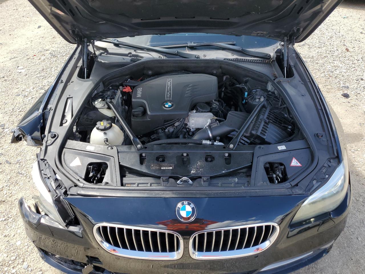 2015 BMW 5er VIN WBA5A7C57FD622984 Copart auction photo, front end / side damage thumbnail 11