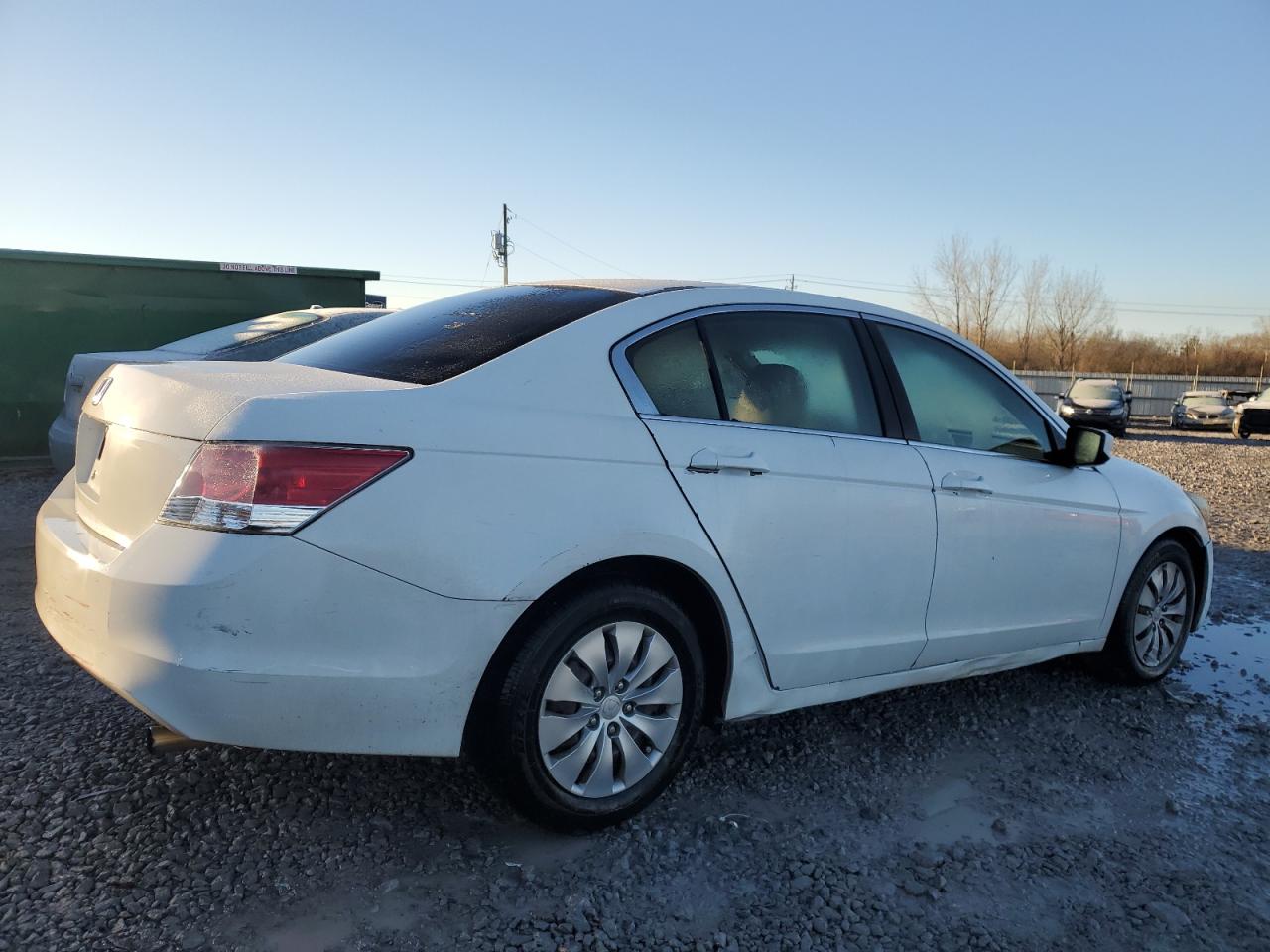 2009 Honda Accord VIN 1HGCP26339A190827 Copart auction photo, vandalism / minor dent/scratches damage thumbnail 3