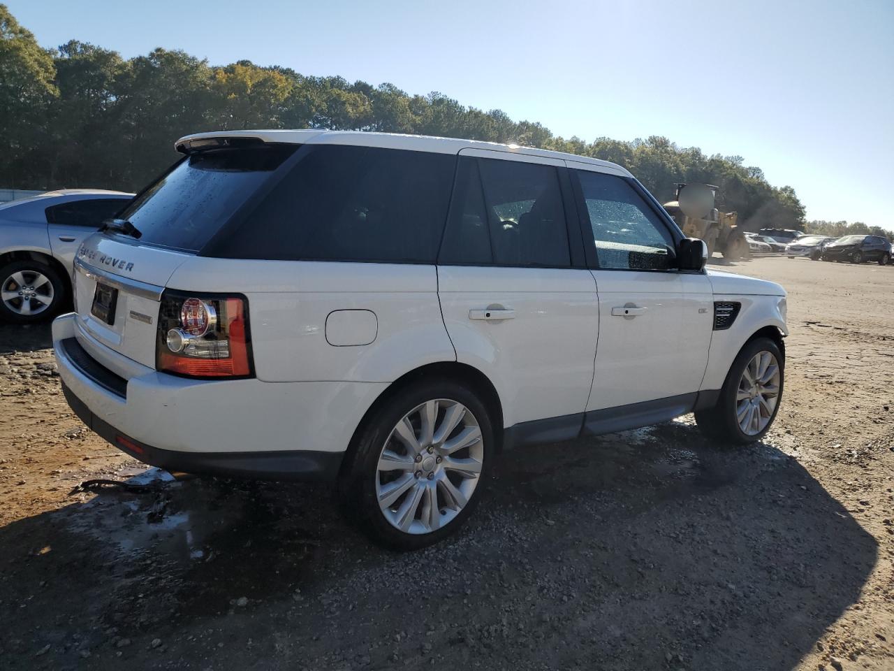 2013 Land Rover Range Rover VIN SALSK2D45DA802516 Copart auction photo, front end damage thumbnail 3
