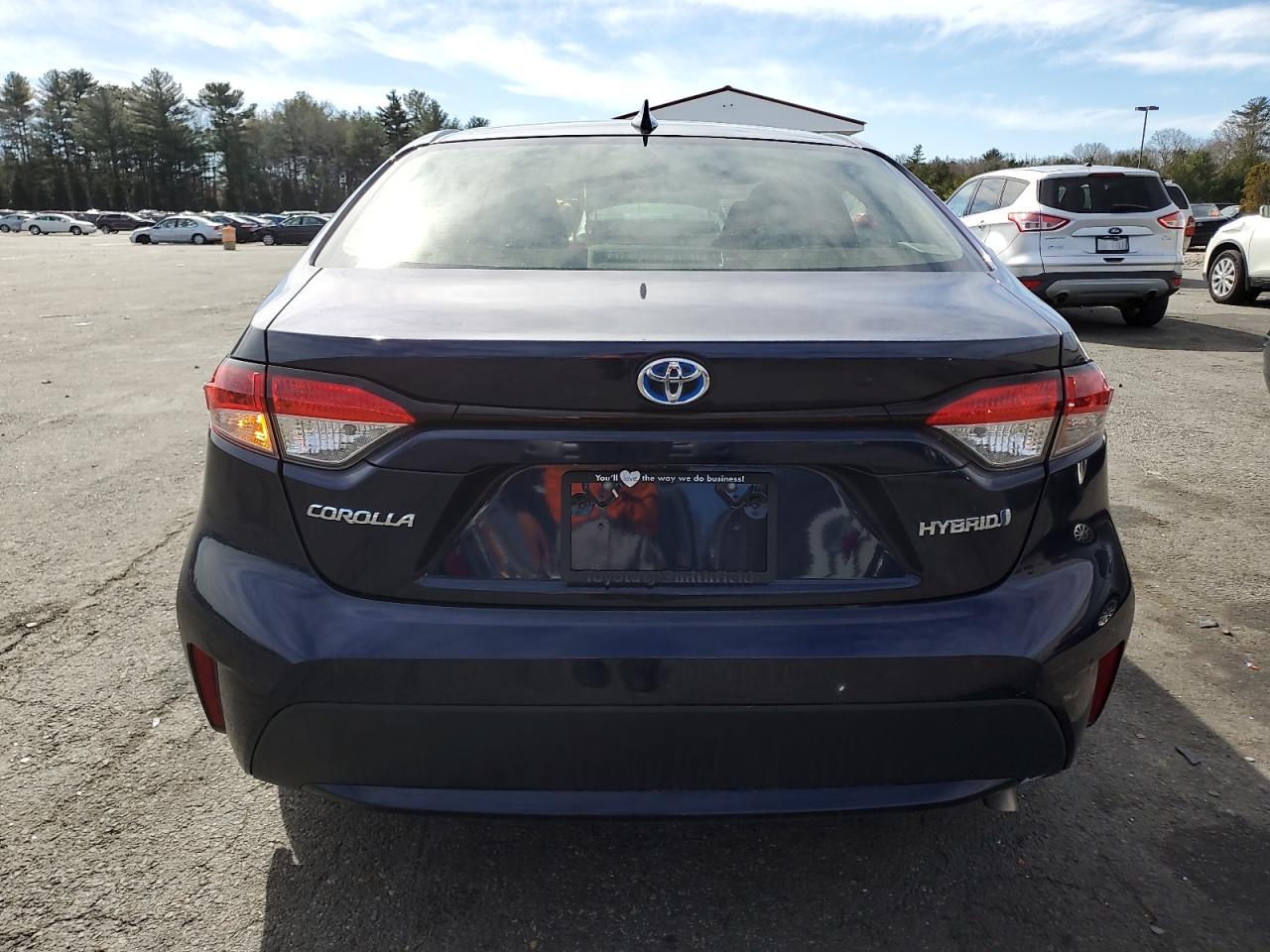 2020 Toyota Corolla VIN JTDEBRBE7LJ016398 Copart auction photo, front end / minor dent/scratches damage thumbnail 6