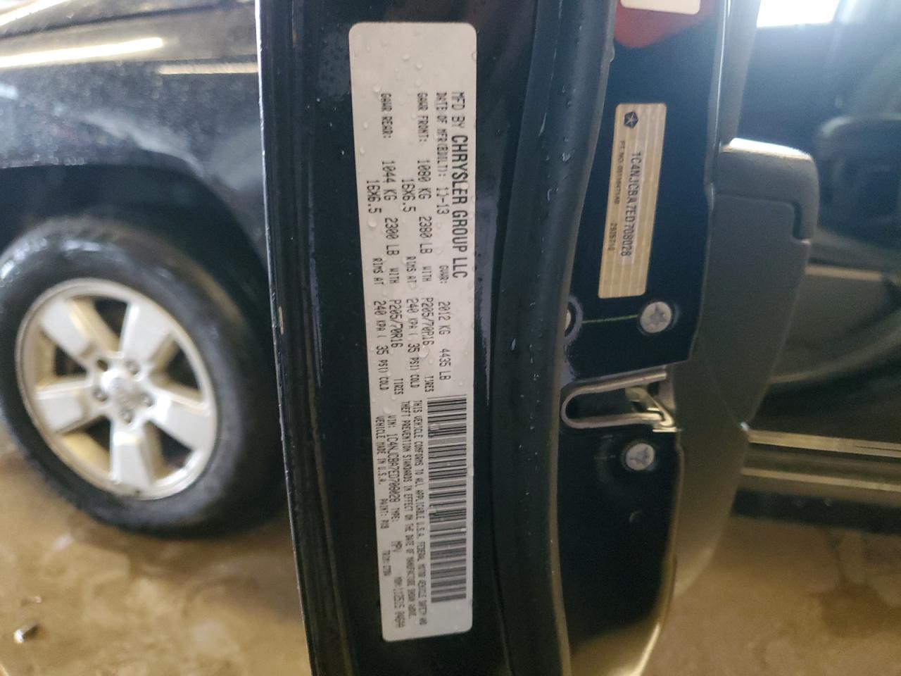 2014 Jeep Compass VIN 1C4NJCBA7ED708028 Copart auction photo, front end / side damage thumbnail 13