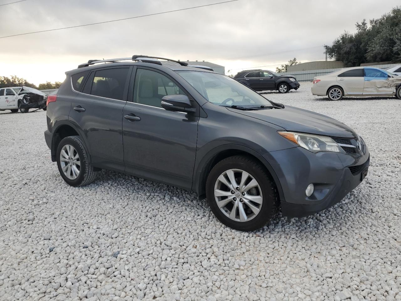 2015 Toyota RAV 4 VIN JTMYFREV8FD079073 Copart auction photo, side / front end damage thumbnail 4