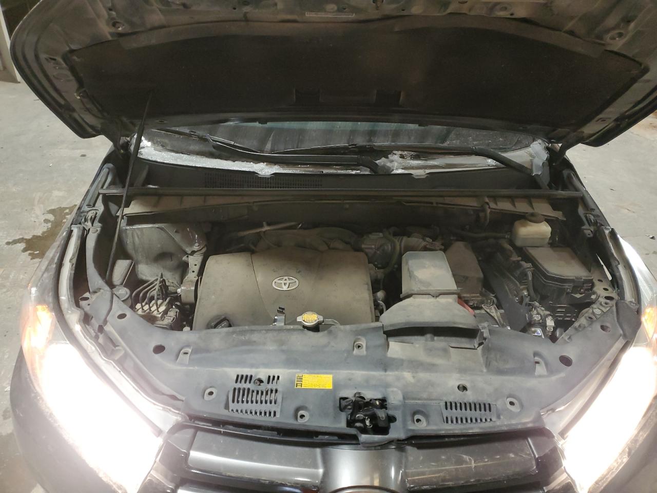 2017 Toyota Highlander VIN 5TDKZRFH8HS512727 Copart auction photo, front end / minor dent/scratches damage thumbnail 11