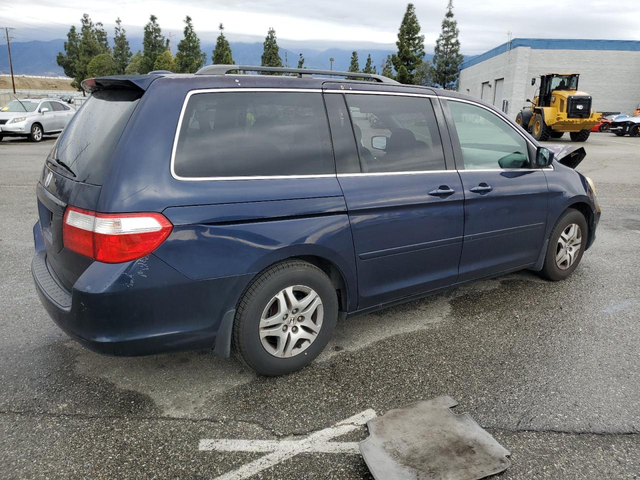 2006 Honda Odyssey VIN 5FNRL38706B012841 Copart auction photo, front end / rear end damage thumbnail 3