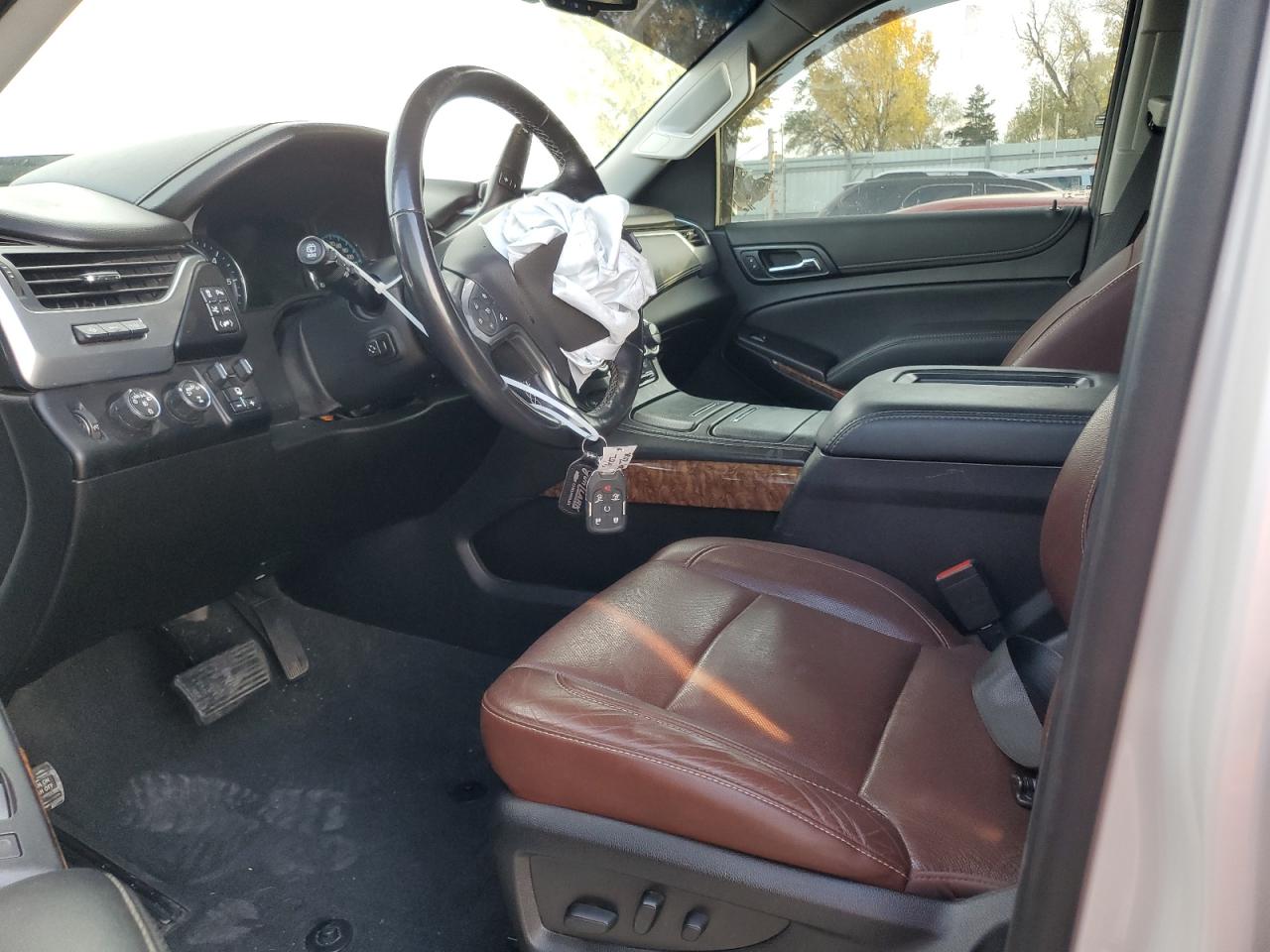 2019 Chevrolet Tahoe VIN 1GNSKCKJXKR220620 Copart auction photo, front end / minor dent/scratches damage thumbnail 7