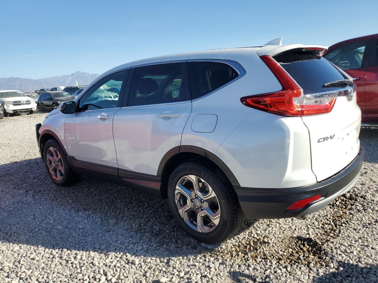 2019 Honda CR-V VIN JHLRW2H85KX010404 Copart auction photo, front end damage thumbnail 2