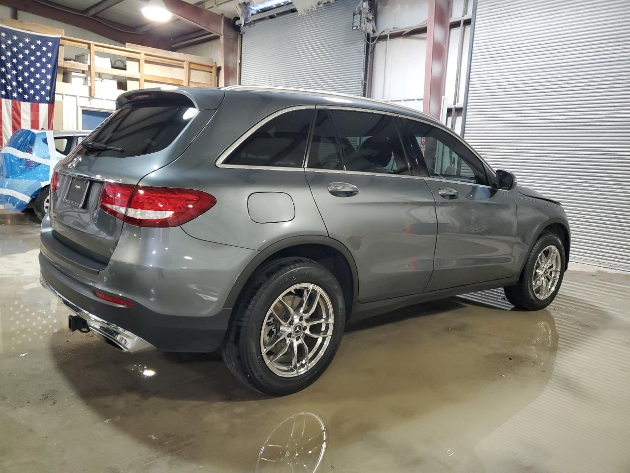 2019 Mercedes-Benz GLC VIN WDC0G4JB2KV186949 Copart auction photo, front end / minor dent/scratches damage thumbnail 3