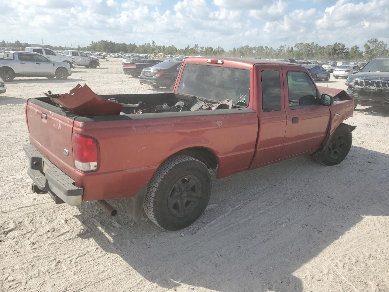 2000 Ford Ranger VIN 1FTYR14V0YPB99199 Copart auction photo, biohazard/chemical / all over damage thumbnail 3