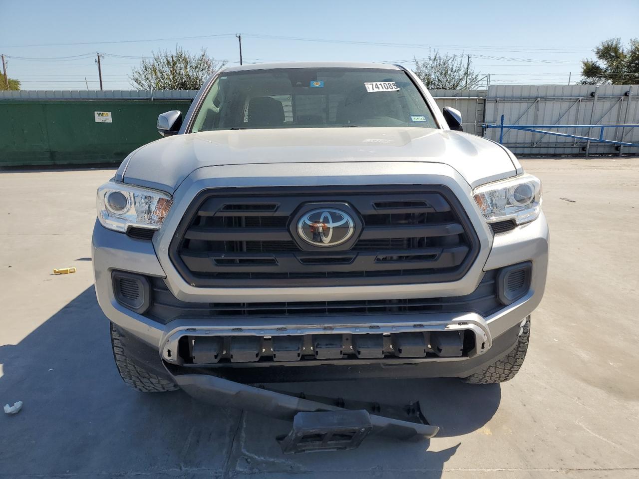 2019 Toyota Tacoma VIN 3TMCZ5AN0KM264149 Copart auction photo, rear end damage thumbnail 5