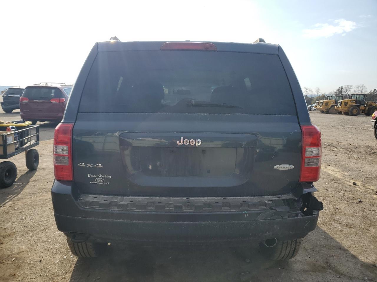 2014 Jeep Liberty (Patriot) VIN 1C4NJRFB7ED728558 Copart auction photo, rear end damage thumbnail 6