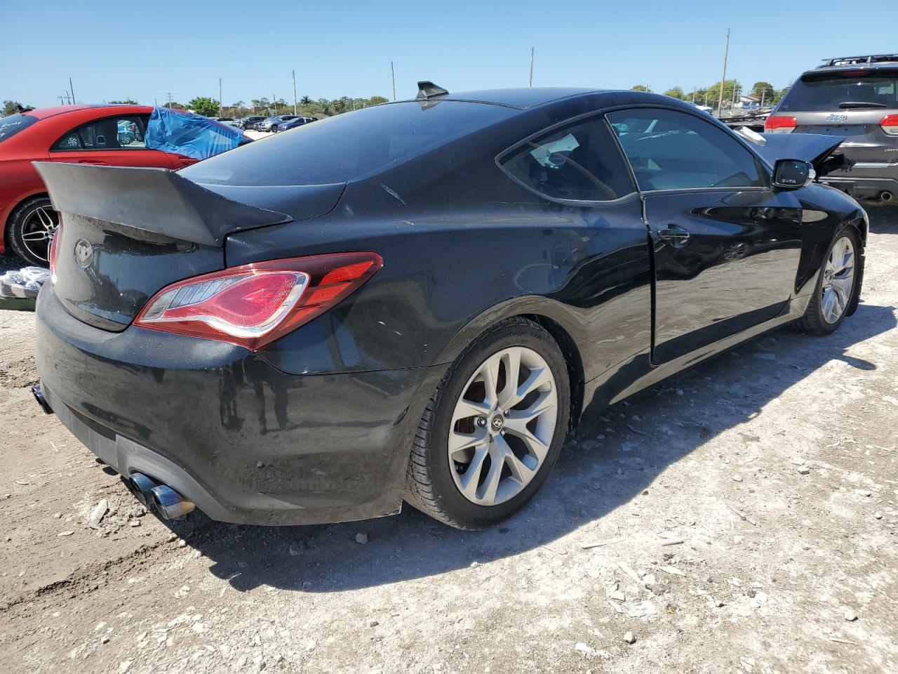 2016 Hyundai Genesis VIN KMHHT6KJ5GU133760 Copart auction photo, front end / minor dent/scratches damage thumbnail 3