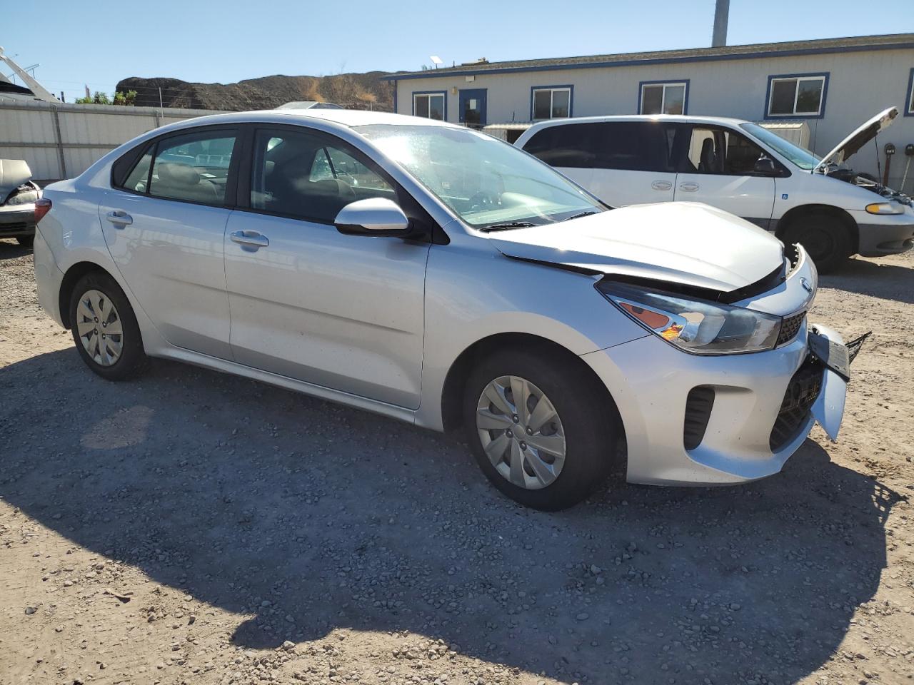 2020 KIA Rio VIN 3KPA24AD5LE274166 Copart auction photo, front end damage thumbnail 4