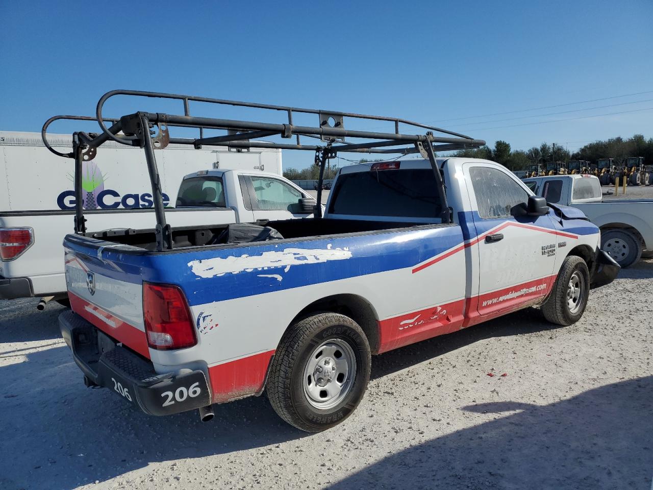 2019 RAM 1500 VIN 3C6JR6DT3KG621739 Copart auction photo, front end damage thumbnail 3