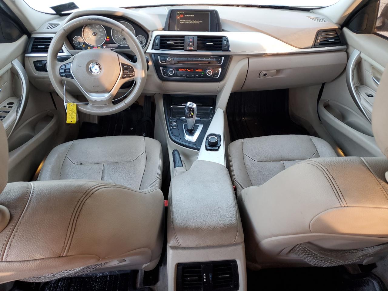 2012 BMW 3er VIN WBA3A5C50CF340102 Copart auction photo, front end / undercarriage damage thumbnail 8