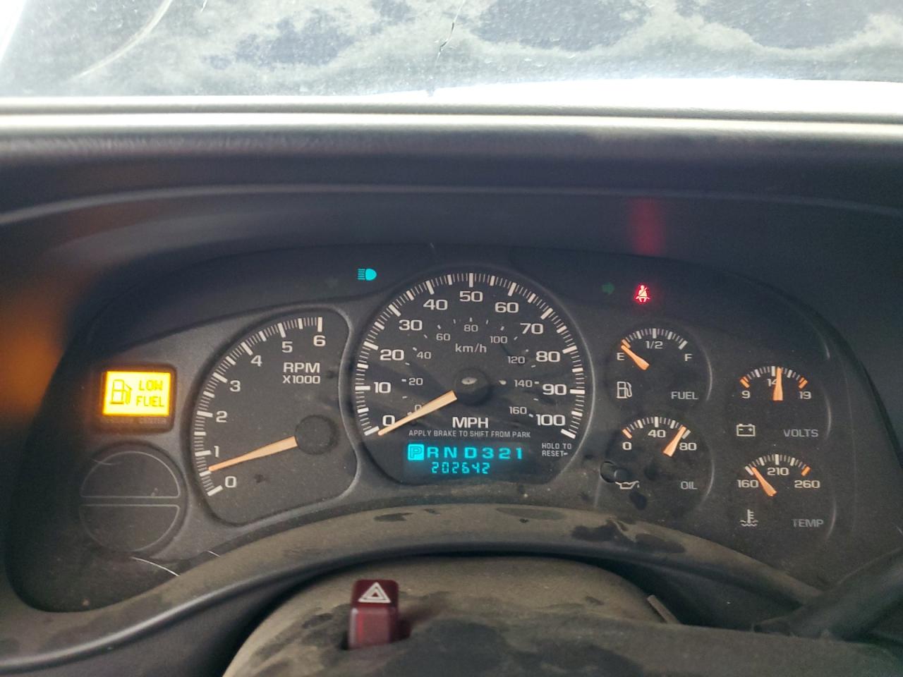 2001 Chevrolet Silverado VIN 1GCHK29191E342166 Copart auction photo, front end / all over damage thumbnail 9