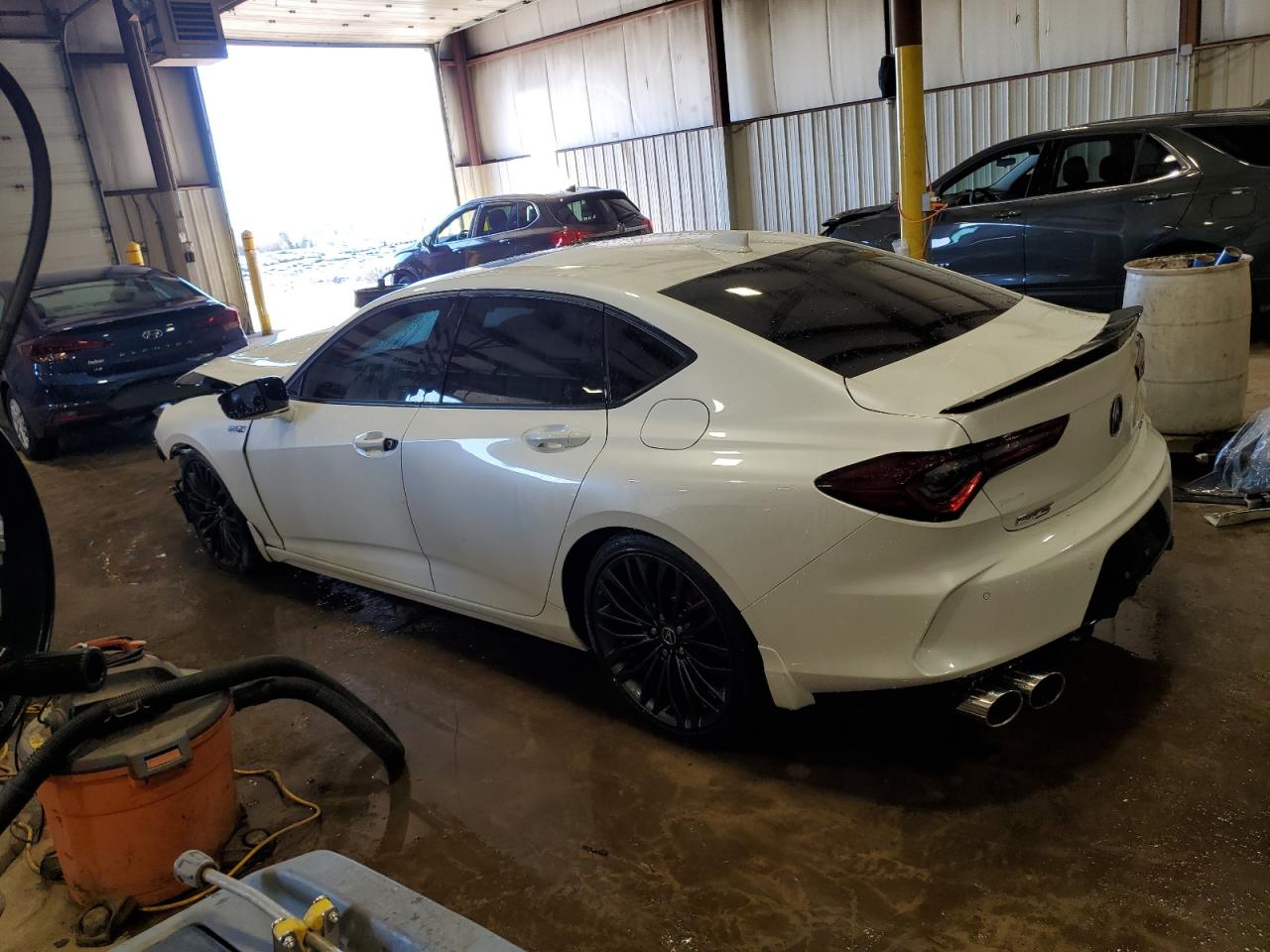 2022 Acura TLX VIN 19UUB7F04NA001490 Copart auction photo, front end damage thumbnail 2