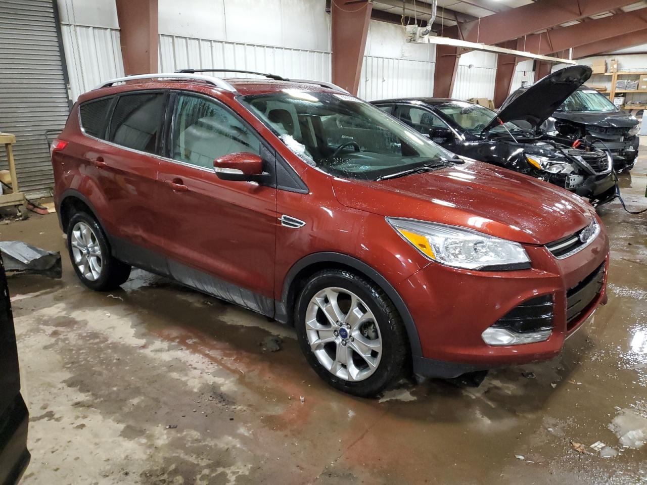 2014 Ford Escape VIN 1FMCU0J97EUA44619 Copart auction photo, front end / side damage thumbnail 4