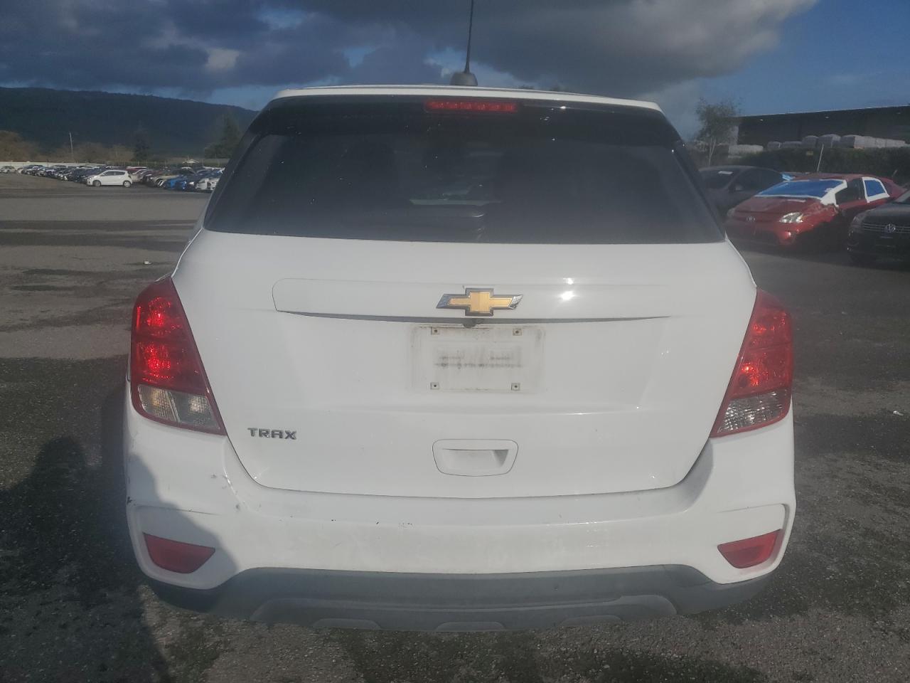 2017 Chevrolet Trax VIN 3GNCJKSB6HL279965 Copart auction photo, front end / mechanical damage thumbnail 6