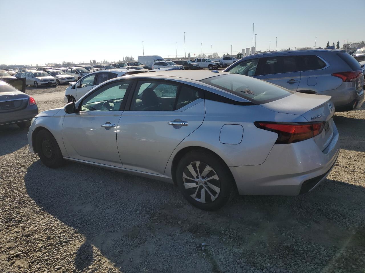 2019 Nissan Altima VIN 1N4BL4BV7KC241402 Copart auction photo, front end damage thumbnail 2