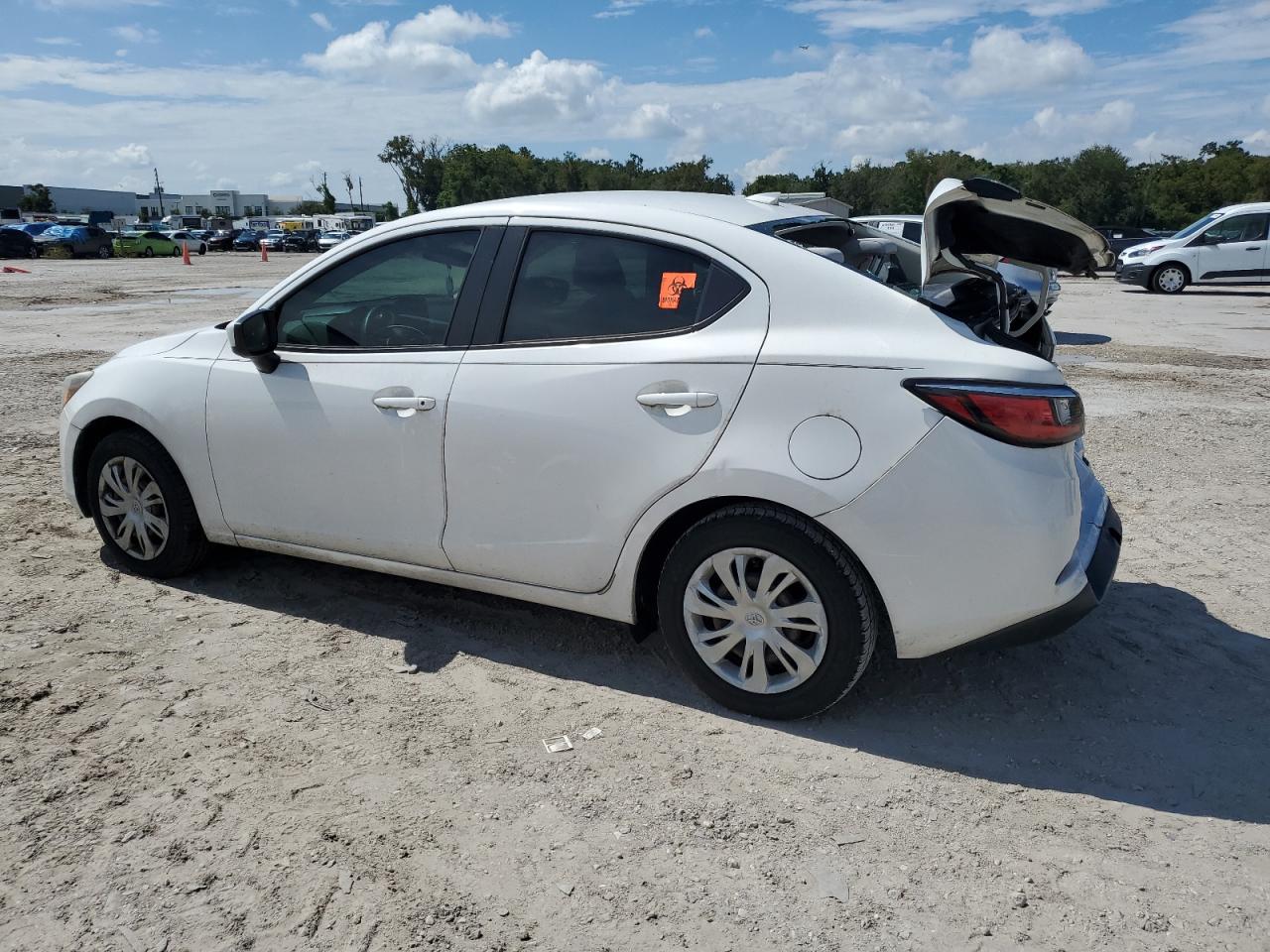 2019 Toyota Yaris VIN 3MYDLBYV3KY502192 Copart auction photo, rear end damage thumbnail 2