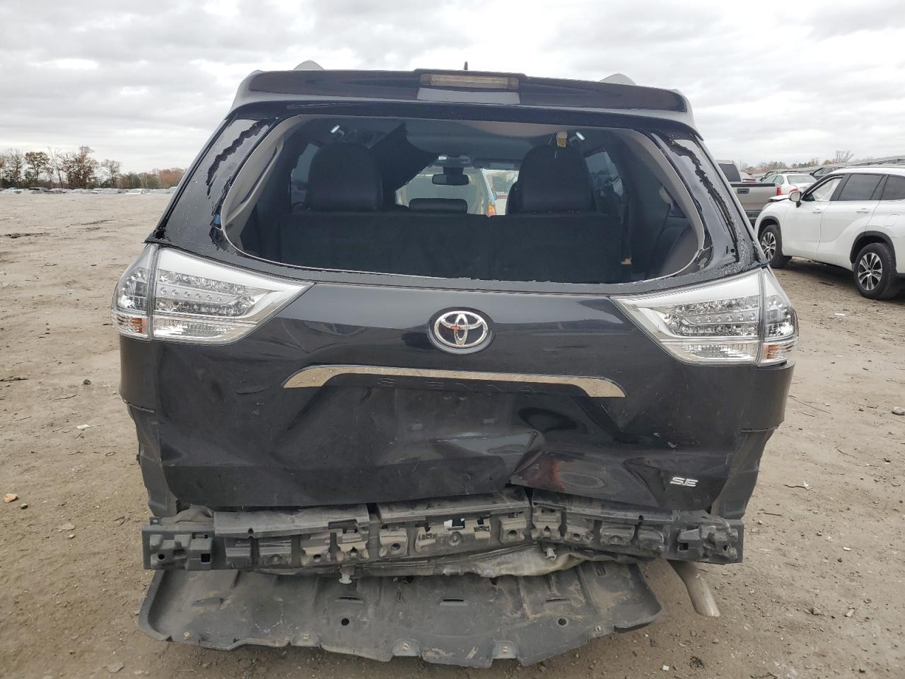 2018 Toyota Sienna VIN 5TDXZ3DC1JS928537 Copart auction photo, rear end / side damage thumbnail 6