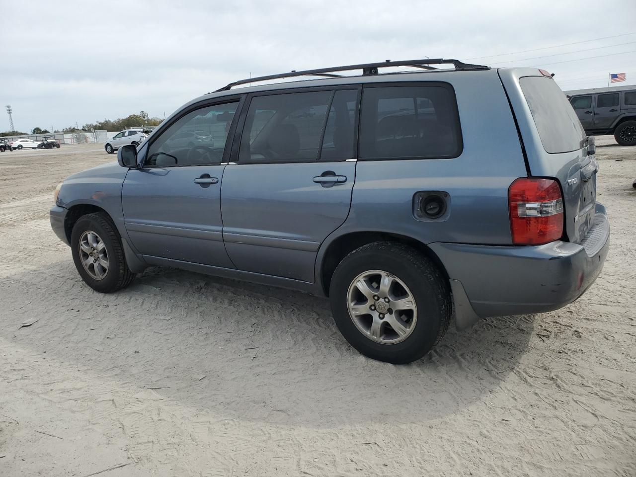 2006 Toyota Highlander VIN JTEDP21A260108107 Copart auction photo, rear end / minor dent/scratches damage thumbnail 2