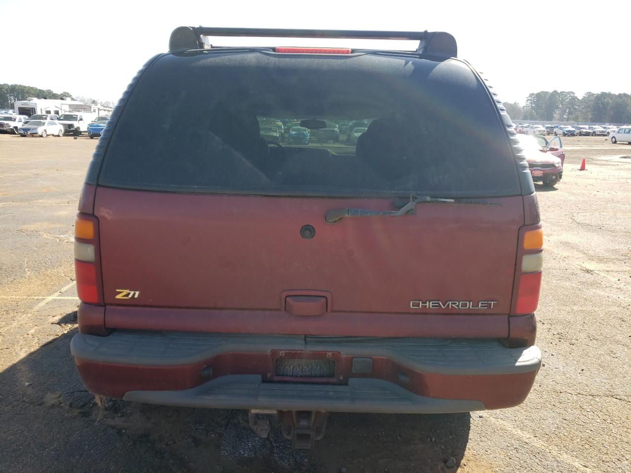 2003 Chevrolet Tahoe VIN 1GNEK13Z93R256421 Copart auction photo, front end / minor dent/scratches damage thumbnail 6