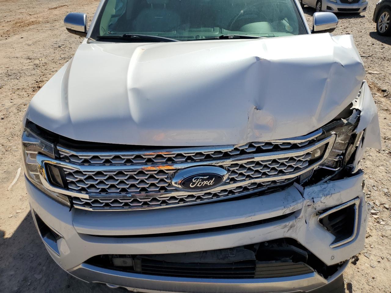 2019 Ford Expedition VIN 1FMJU1MTXKEA29963 Copart auction photo, front end / mechanical damage thumbnail 12