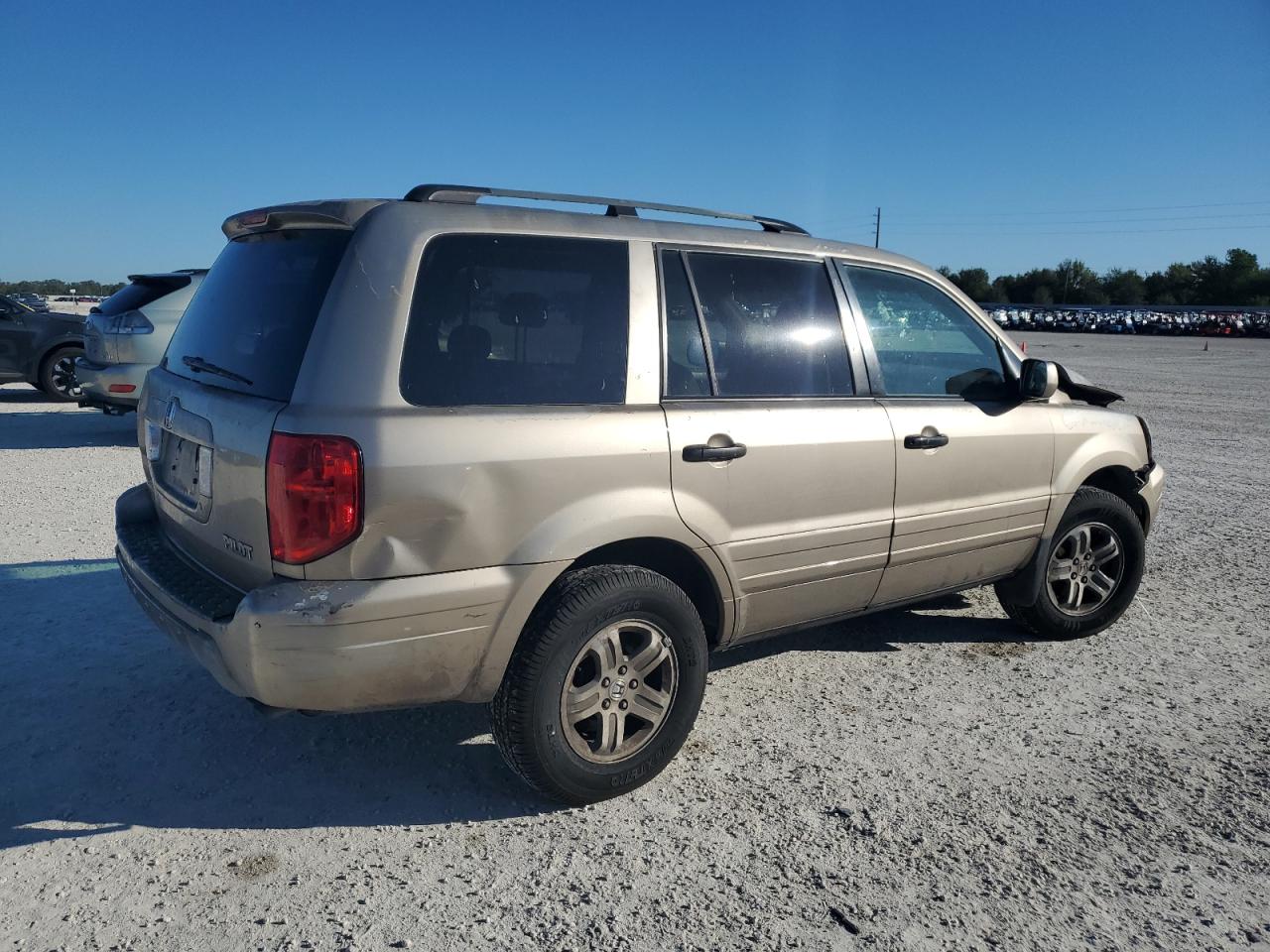 2005 Honda Pilot VIN 5FNYF18465B008630 Copart auction photo, water/flood / front end damage thumbnail 3