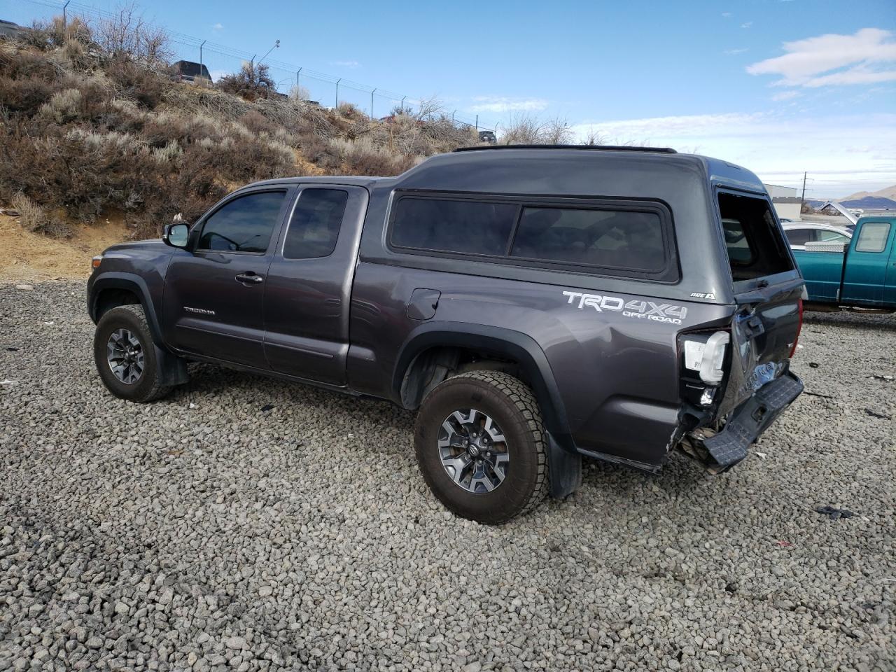 2018 Toyota Tacoma VIN 5TFSZ5AN2JX125662 Copart auction photo, rear end damage thumbnail 2