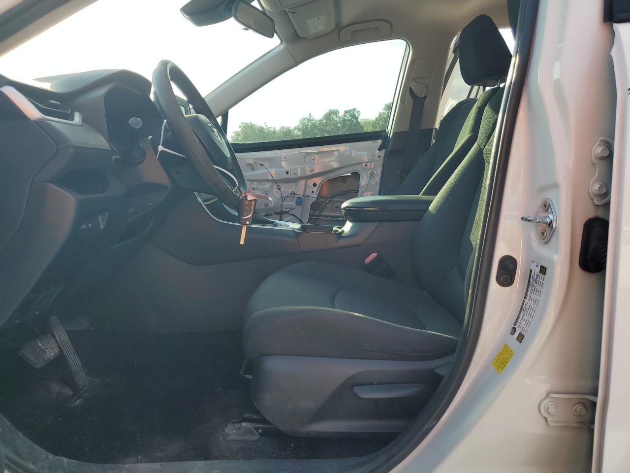 2020 Toyota RAV 4 VIN 2T3H1RFV4LC073218 Copart auction photo, all over damage thumbnail 7
