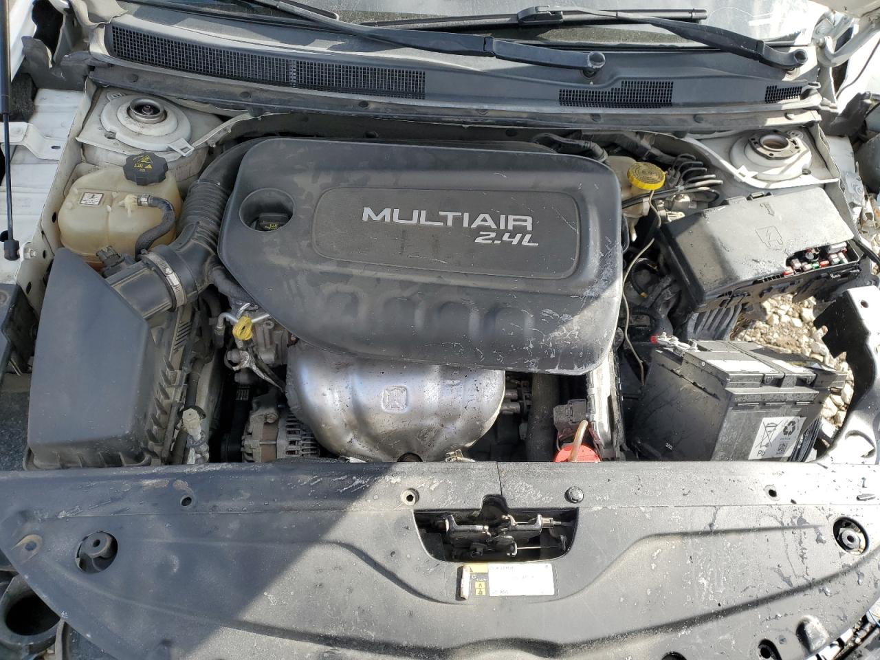 2015 Chrysler 200 VIN 1C3CCCBBXFN675696 Copart auction photo, front end / side damage thumbnail 12