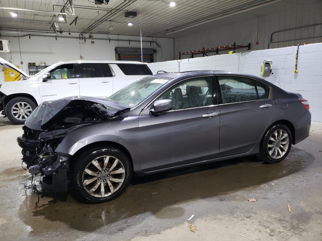 2016 Honda Accord VIN 1HGCR3F06GA009139