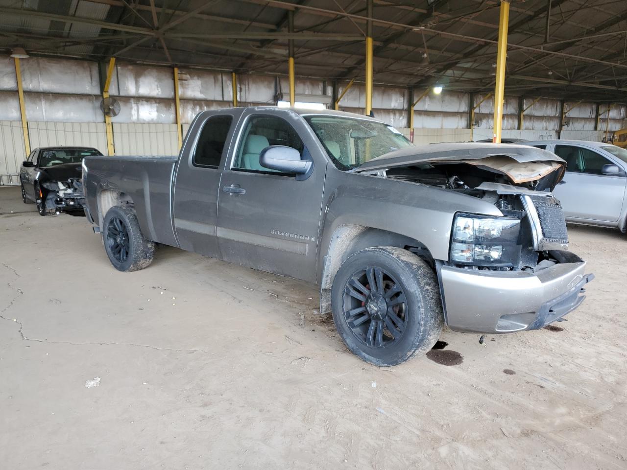 2007 Chevrolet Silverado VIN 2GCEC19CX71624659 Copart auction photo, front end / rear end damage thumbnail 4