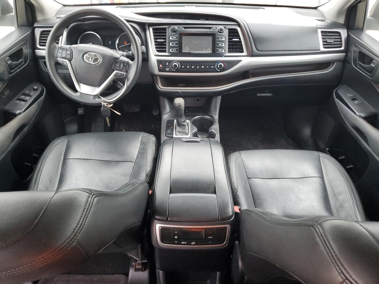 2016 Toyota Highlander VIN 5TDZKRFH8GS130618 Copart auction photo, front end / side damage thumbnail 8