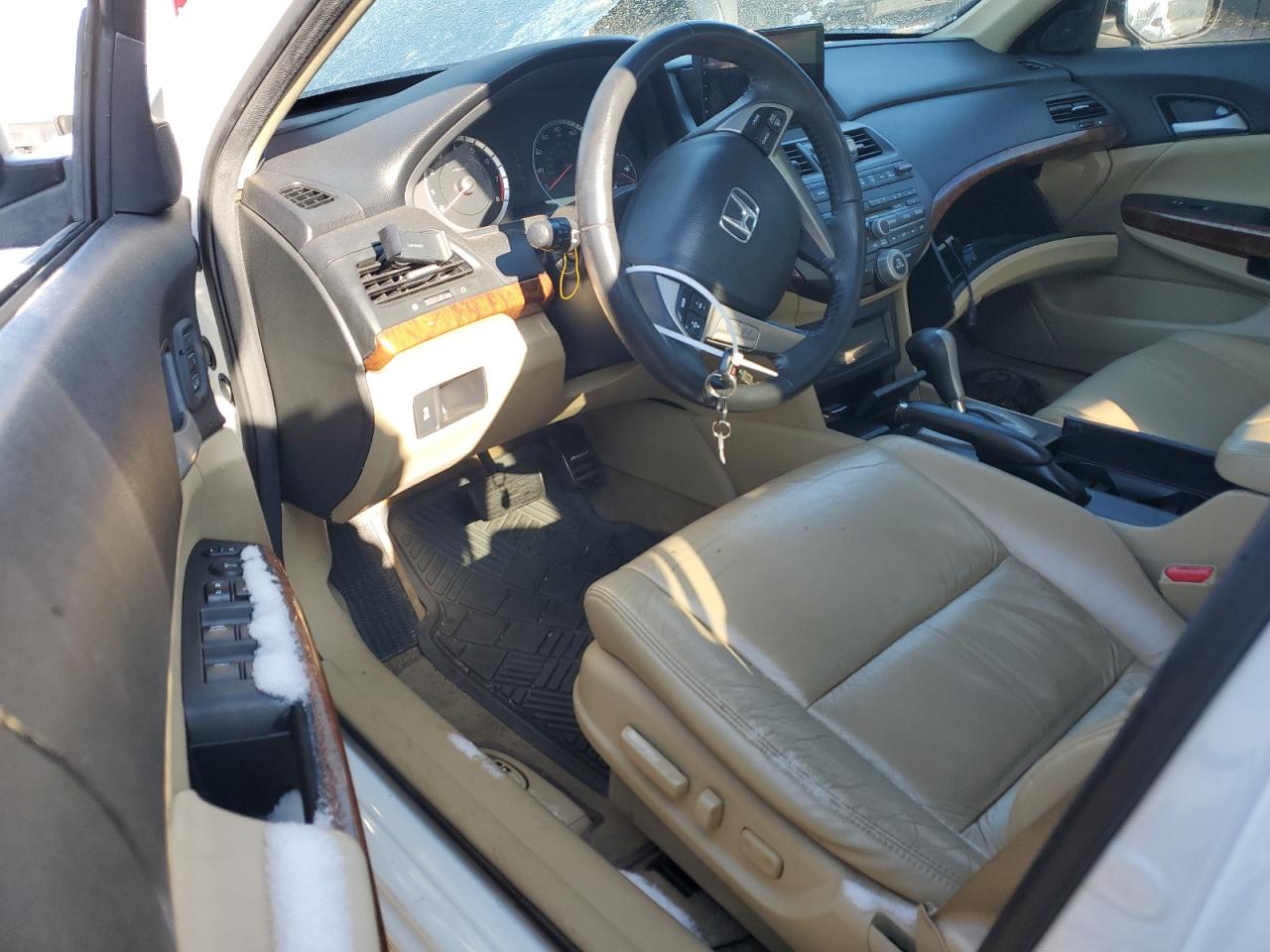 2011 Honda Accord VIN 1HGCP3F89BA028188 Copart auction photo, front end damage thumbnail 8