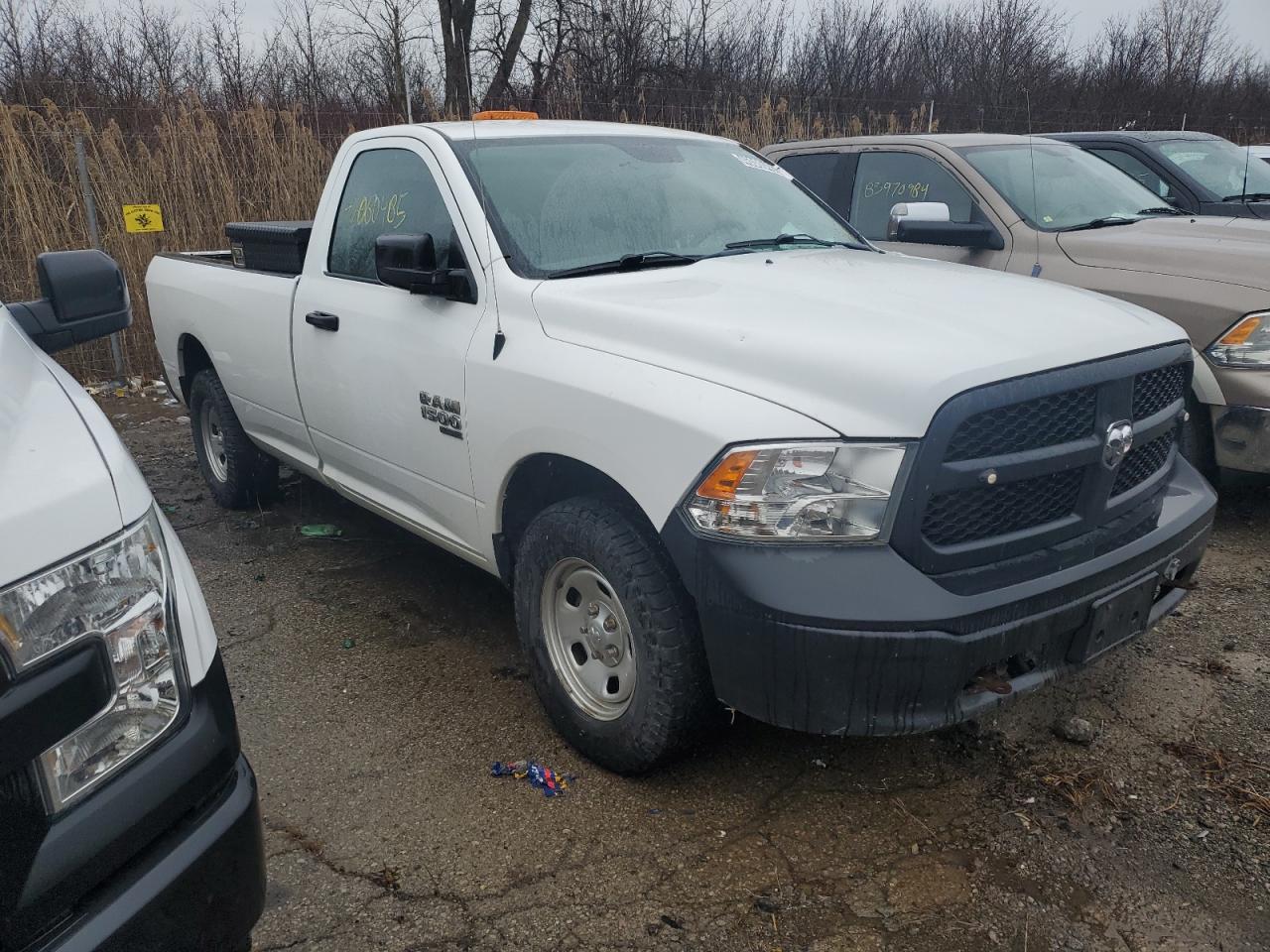 2019 RAM 1500 VIN 3C6JR7DG7KG523001 Copart auction photo, normal wear / mechanical damage thumbnail 4