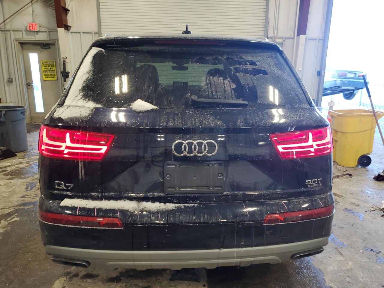 2018 Audi Q7 VIN WA1VAAF71JD006326 Copart auction photo, front end / minor dent/scratches damage thumbnail 6