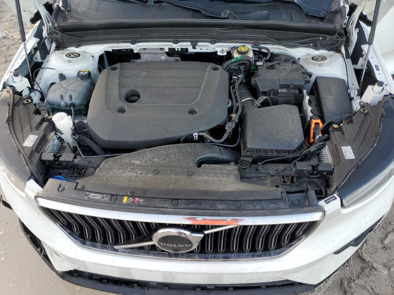 2023 Volvo XC40 VIN YV4L12UF7P2032461 Copart auction photo, side / minor dent/scratches damage thumbnail 12