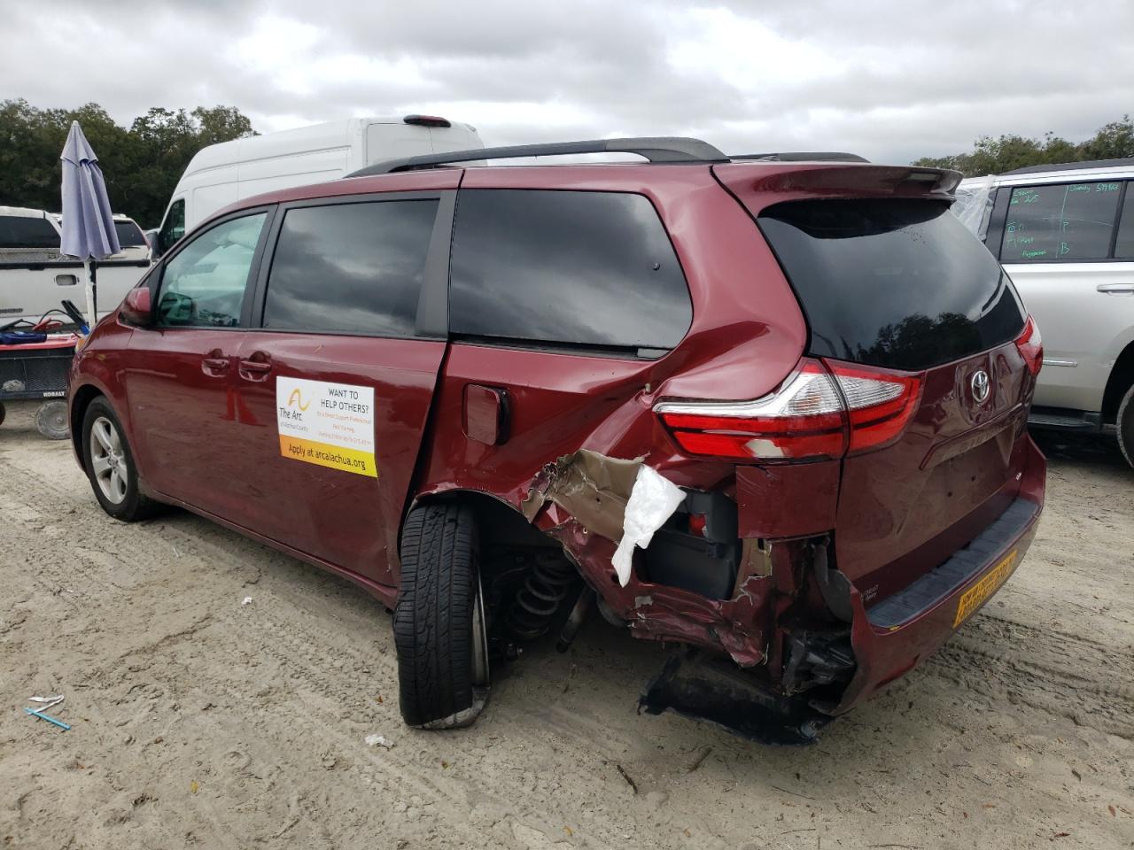 2017 Toyota Sienna VIN 5TDKZ3DCXHS844737 Copart auction photo, rear end / undercarriage damage thumbnail 2
