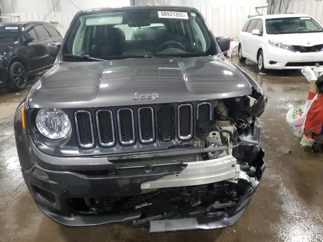 2018 Jeep Renegade VIN ZACCJBABXJPJ57288 Copart auction photo, front end damage thumbnail 5