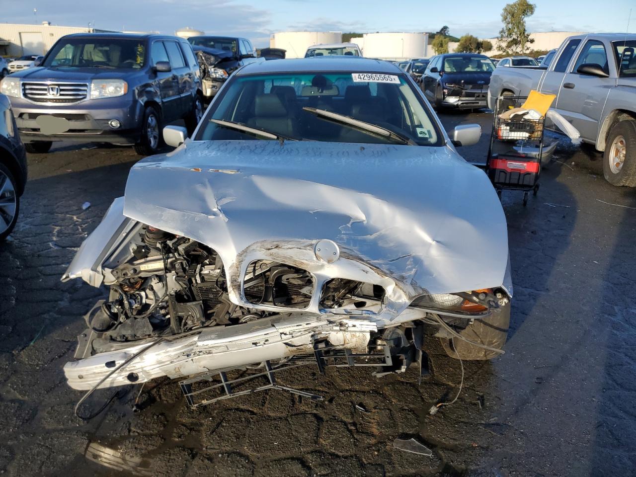 2000 BMW 5er VIN WBADN6343YGM69121 Copart auction photo, front end damage thumbnail 5