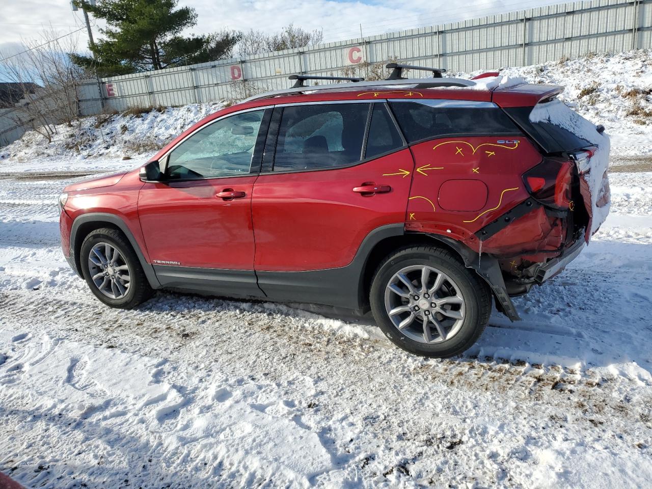 2022 GMC Terrain VIN 3GKALVEV5NL121764 Copart auction photo, rear end / minor dent/scratches damage thumbnail 2