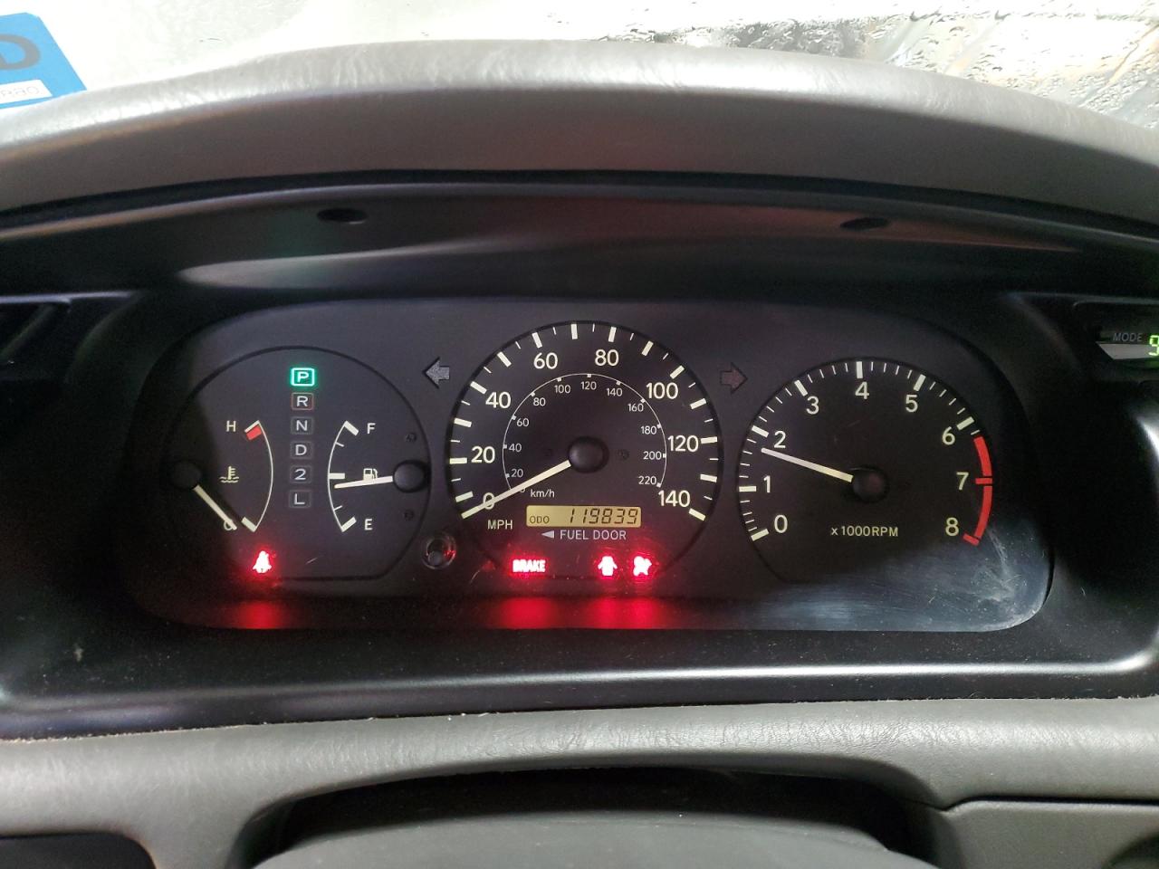 2000 Toyota Camry VIN JT2BG22K0Y0431389 Copart auction photo, front end / minor dent/scratches damage thumbnail 9
