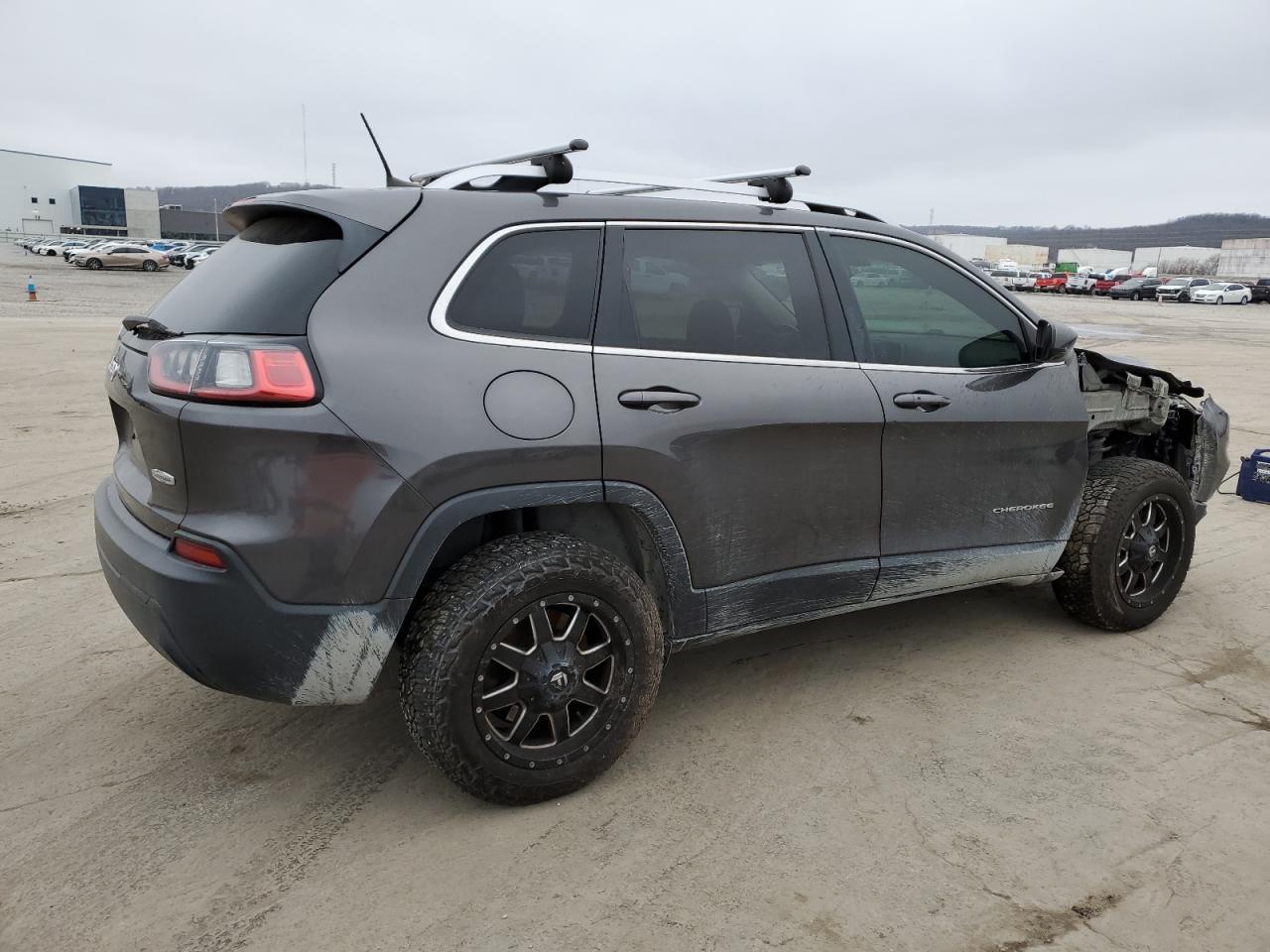 2019 Jeep Grand Cherokee VIN 1C4PJMLB7KD198765 Copart auction photo, front end / mechanical damage thumbnail 3
