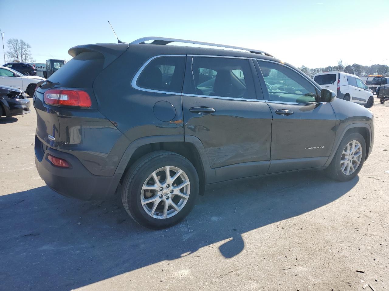 2015 Jeep Grand Cherokee VIN 1C4PJLCB6FW766718 Copart auction photo, side / rear end damage thumbnail 3
