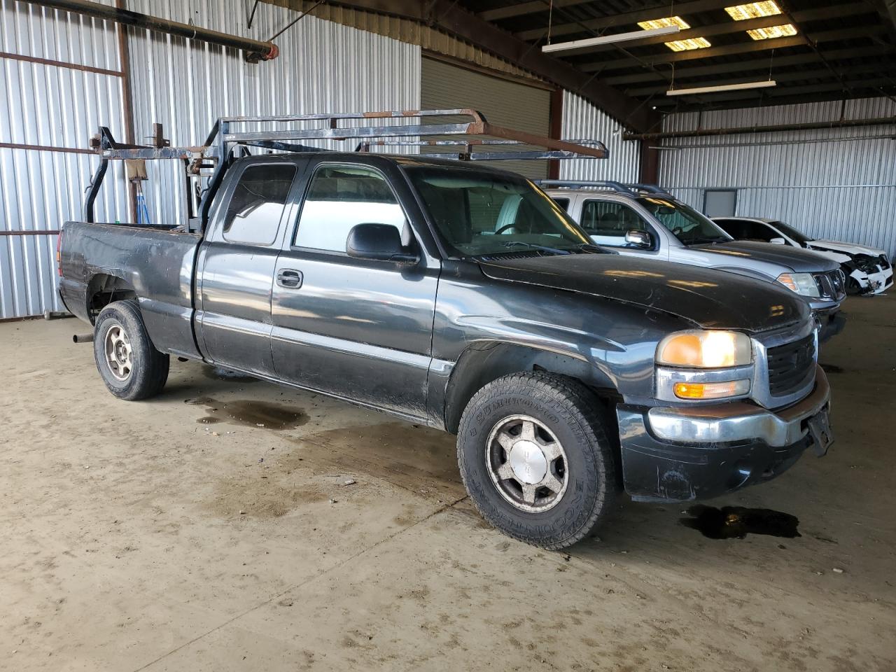 2004 GMC Sierra VIN 2GTEK19T041387971 Copart auction photo, minor dent/scratches damage thumbnail 4